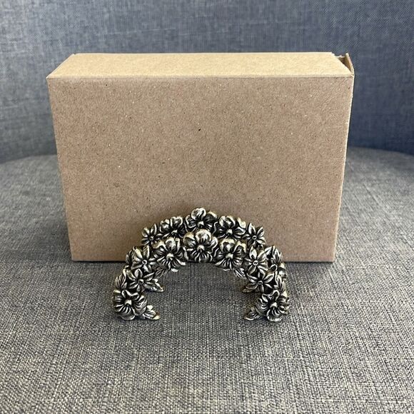 Floral Business Card Holder (new in box) - Picture 2 of 3